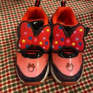 Disney Minnie Mouse Sneakers. little girl size 9